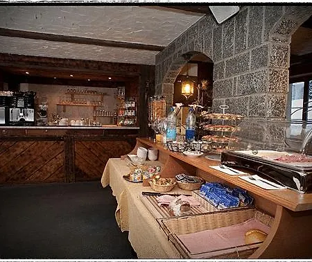 Hotell Primavera 2*